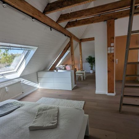 Helles Dachgeschoss-Appartement Krefeld Exterior foto
